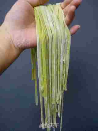 自制菠菜面的做法步骤：7