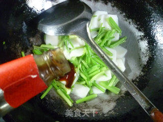 芹菜炒年糕的做法步骤：6