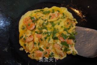 北极虾煎蒜苗蛋的做法步骤：9