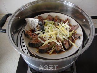 蒸孔雀鱼——孔雀开屏喽的做法步骤：4