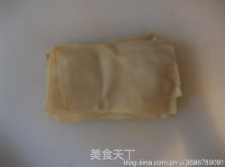 豆皮卷金针菇的做法步骤：1