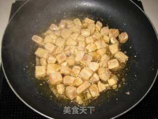 角瓜炒鸡丁的做法步骤：4