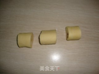 【芝麻酥＆香蕉酥】-----酥酥脆脆真好吃~~的做法步骤：2