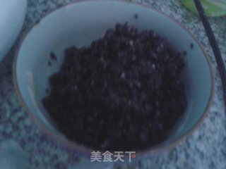 紫薯芝麻汤圆的做法步骤：3