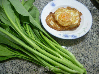荷叶蛋炒油菜蕻的做法步骤：1