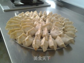 油泼辣子酸汤水饺的做法步骤：13