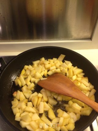 肉桂苹果派的做法步骤：2