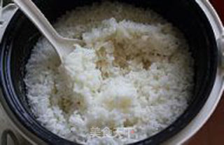 拔丝糯米团的做法步骤：1