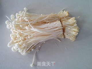 韭菜炒金针菇的做法步骤：2