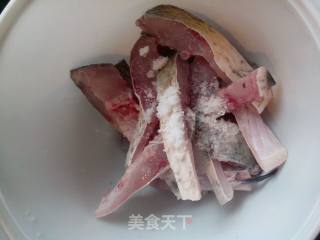 香辣鱼的做法步骤：3