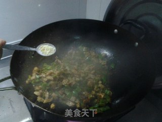 孜然鸡脯炒青椒的做法步骤：10