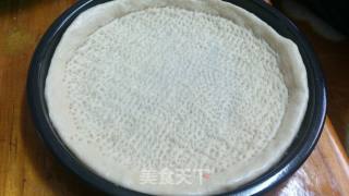 什锦披萨的做法步骤：2
