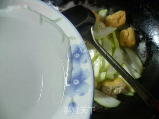 火腿肠油豆腐炒夜开花的做法步骤：7