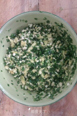 烫面饺子的做法步骤：8