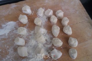 烫面饺子的做法步骤：9