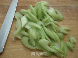 腰果西芹的做法步骤：2