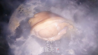 27的烹饪日记——卤香肘子的做法步骤：1