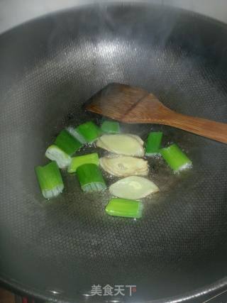 土豆鸡块的做法步骤：3