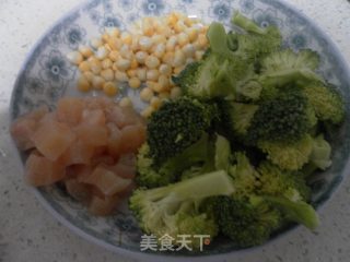 酸甜西兰花的做法步骤：1