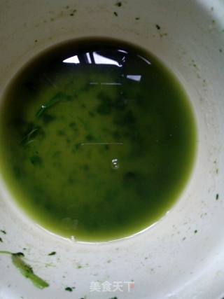 鸡蛋菠菜炸酱面的做法步骤：2