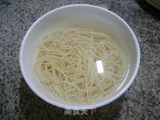 香干圆白菜炒面的做法步骤：3