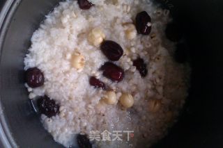 红枣薏米莲子粥的做法步骤：6