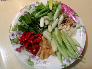 肝腰合炒的做法步骤：4