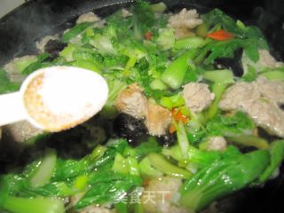 杂蘑肉丸汤的做法步骤：10