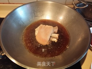 东坡肘子的做法步骤：4