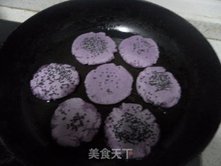 紫薯饼的做法步骤：6