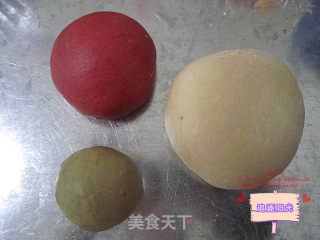 玫瑰花土司--给你最爱的人的做法步骤：3