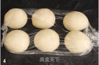 热狗花形面包的做法步骤：4