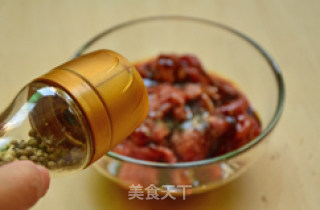孜然葱爆羊肉的做法步骤：2