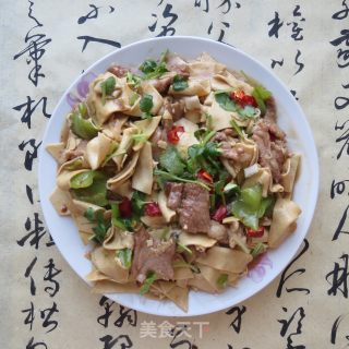 东北 干豆腐（豆片）炒尖椒的做法步骤：6