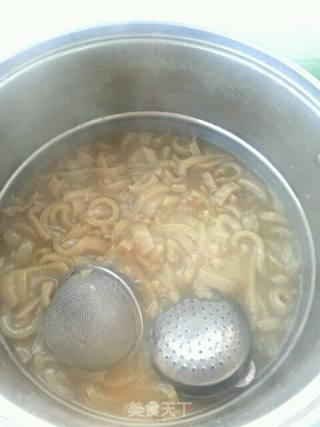 肉皮冻的做法步骤：3