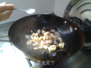 炒三鲜的做法步骤：5