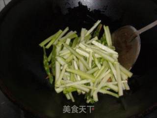杏鲍菇炒芦笋的做法步骤：5