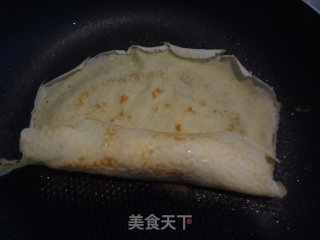 香蕉蛋奶卷饼的做法步骤：6