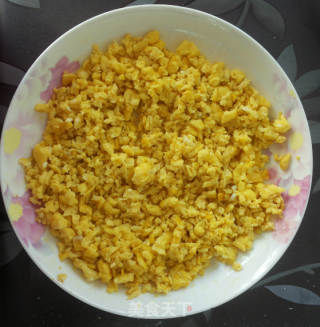 鱿鱼韭菜水饺的做法步骤：3