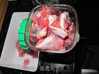 汉堡牛肉饼的做法步骤：2