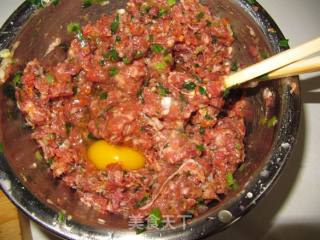 汉堡牛肉饼的做法步骤：11