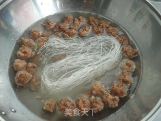 粉丝丸子汤的做法步骤：3