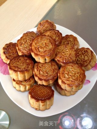 广式月饼的做法步骤：16