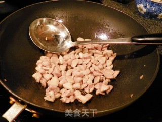 鸡丁冬菇盖浇饭的做法步骤：3