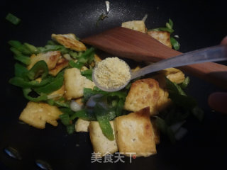 青椒炒豆腐的做法步骤：8