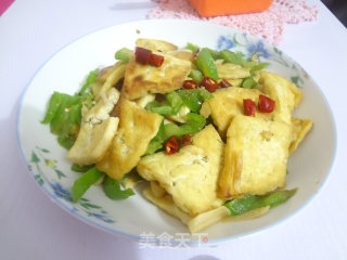 青椒炒豆腐的做法步骤：10