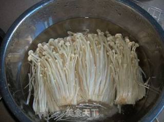 培根金针菇卷的做法步骤：2