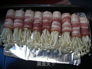 培根金针菇卷的做法步骤：3
