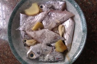 清蒸带鱼的做法步骤：3