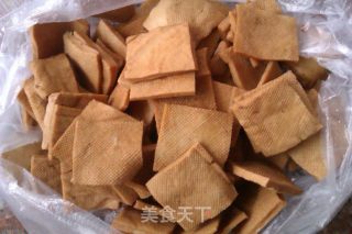 小香干烧肉的做法步骤：1